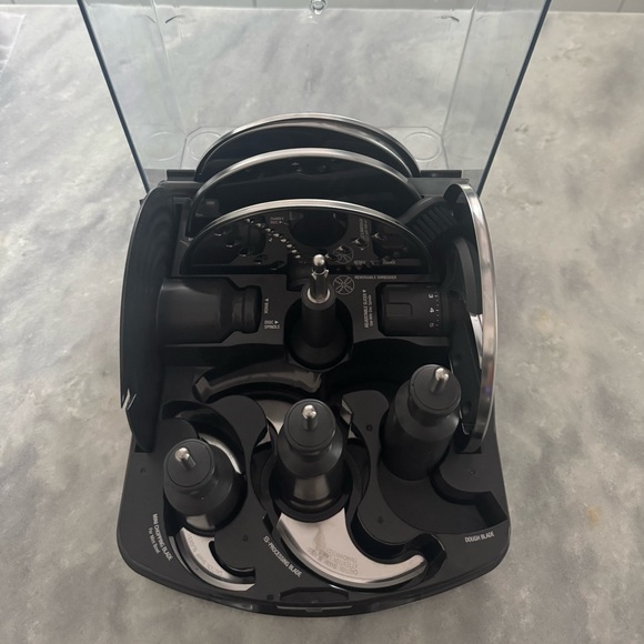 Brand New Breville Sous Chef Pro 16 Cup Accessories Kit & Storage Box - Picture 2 of 4